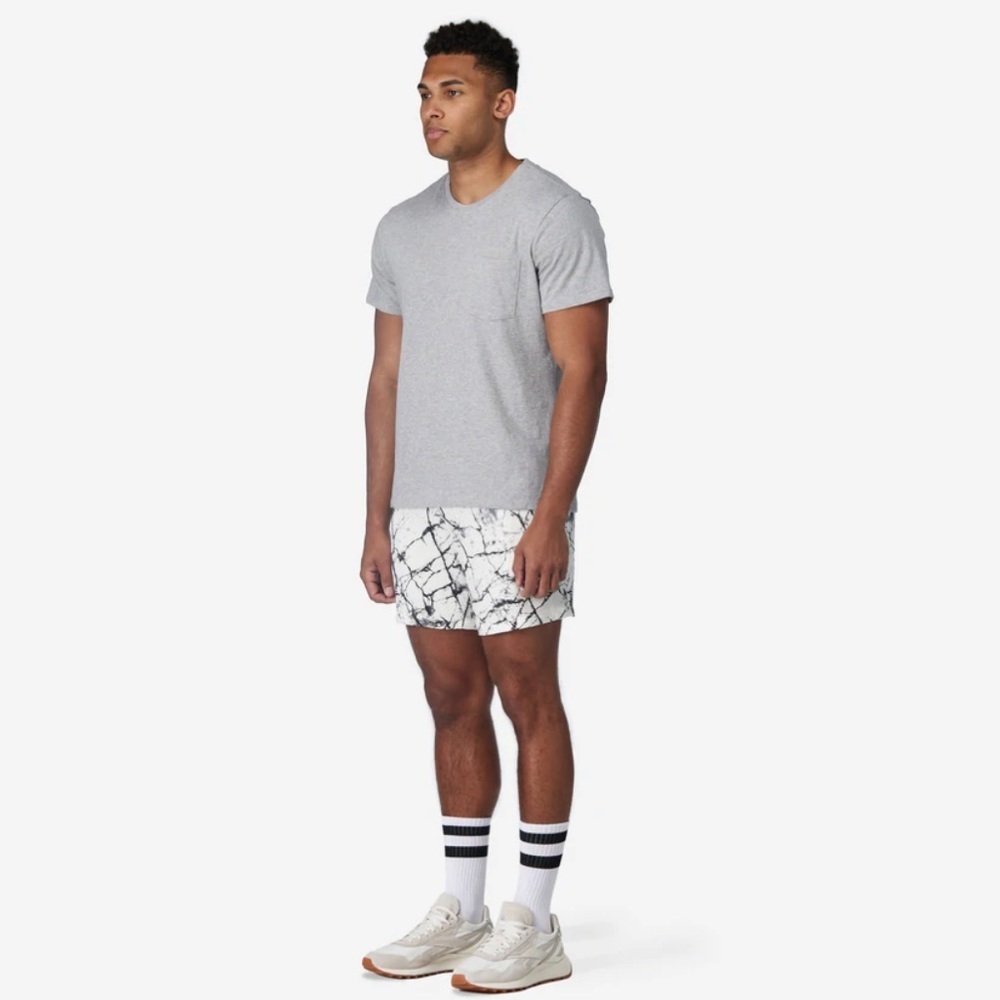 NICE LAUNDRY White Marble Shorts 🤍